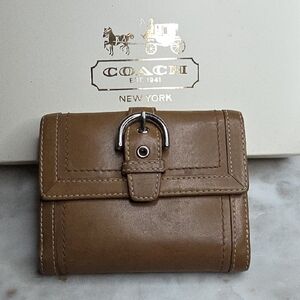 Vintage Coach Soho Tan Leather Buckle Wallet